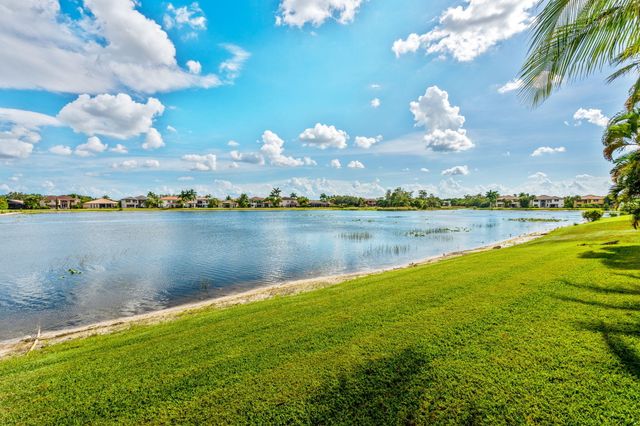 647 Edgebrook Lane, Royal Palm Beach, FL 33411