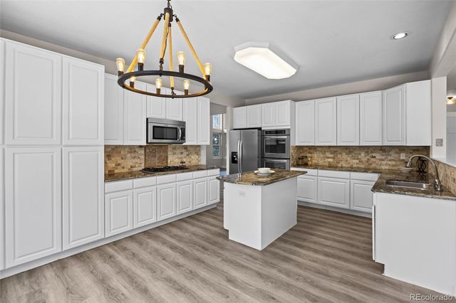 5807 S Espana Street, Aurora, CO 80015