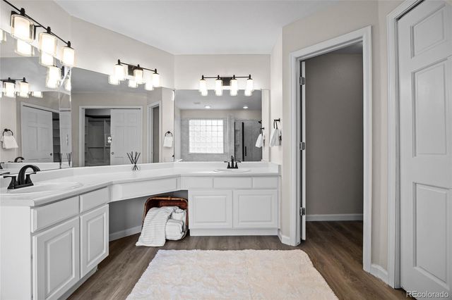 5807 S Espana Street, Aurora, CO 80015