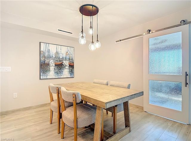 10851 Gulf Shore DR 1004, Naples, FL 34108