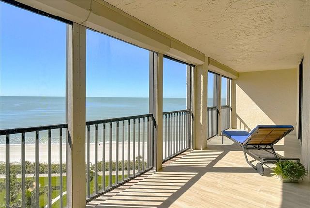 10851 Gulf Shore DR 1004, Naples, FL 34108