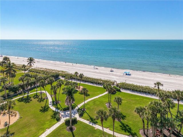 10851 Gulf Shore DR 1004, Naples, FL 34108