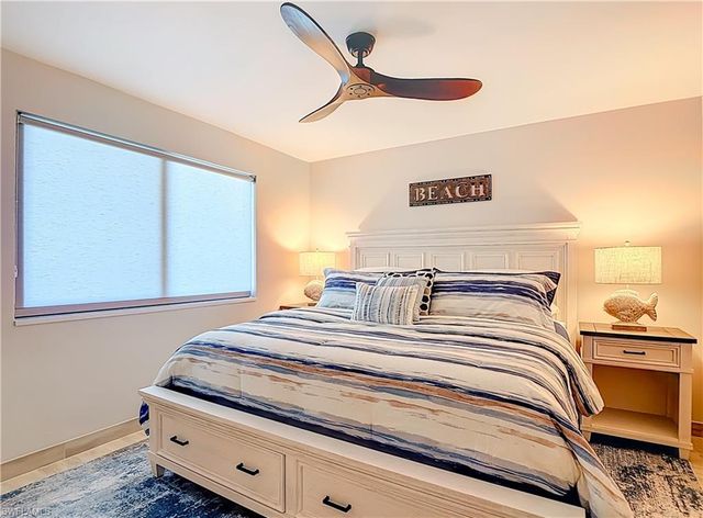 10851 Gulf Shore DR 1004, Naples, FL 34108