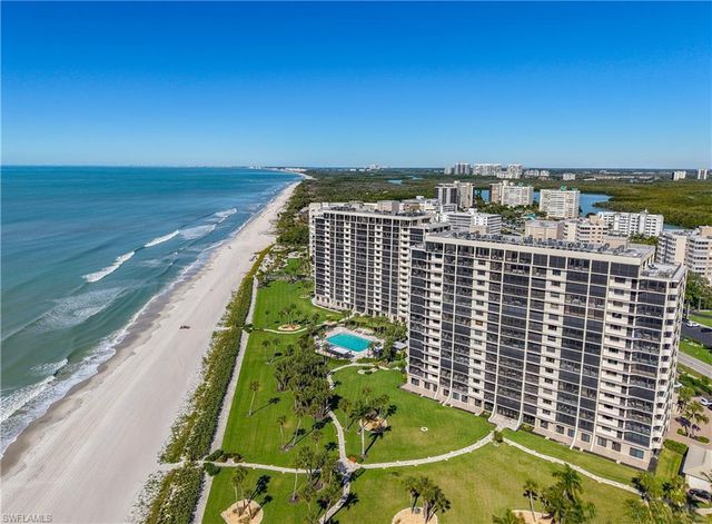 10851 Gulf Shore DR 1004, Naples, FL 34108