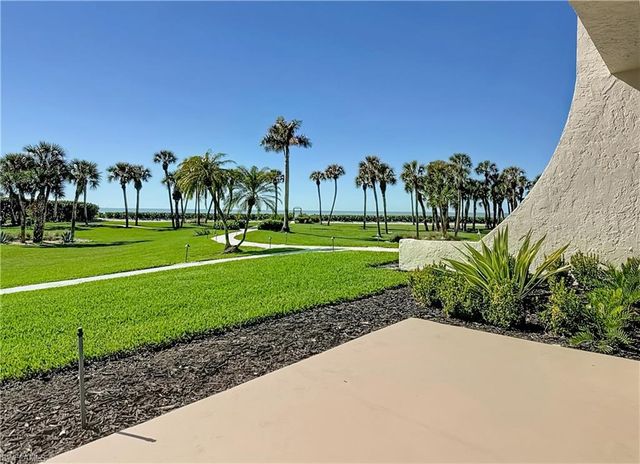 10851 Gulf Shore DR 1004, Naples, FL 34108