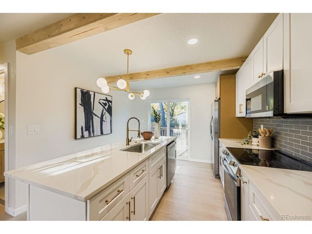 2517 Sunrise Ct, Louisville, CO 80027