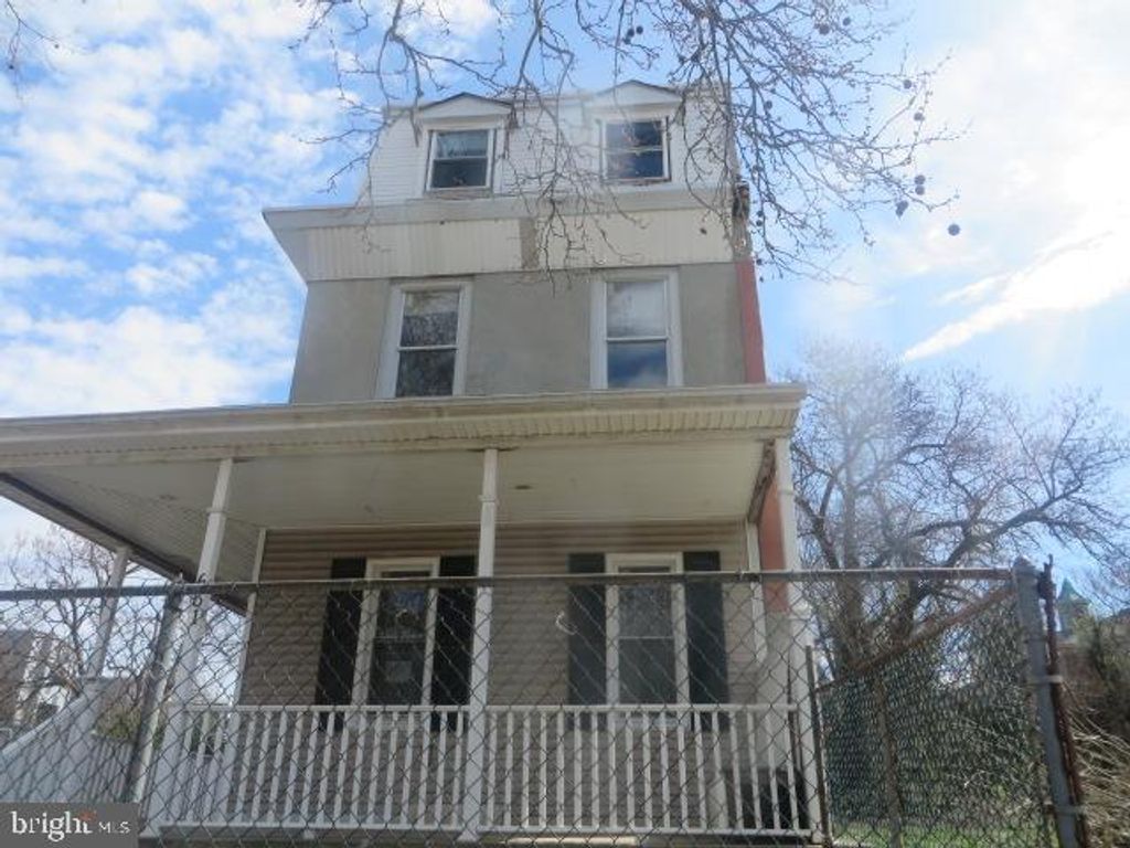 651 N 44TH ST, Philadelphia, PA 19104