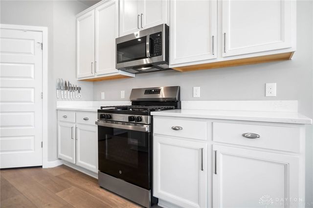 425 Snowdrop Drive, Yellow Springs Vlg, OH 45387