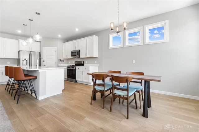425 Snowdrop Drive, Yellow Springs Vlg, OH 45387