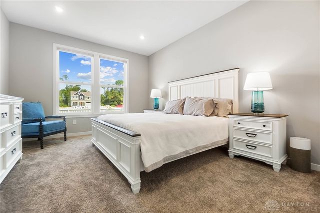 425 Snowdrop Drive, Yellow Springs Vlg, OH 45387
