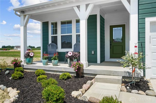 425 Snowdrop Drive, Yellow Springs Vlg, OH 45387