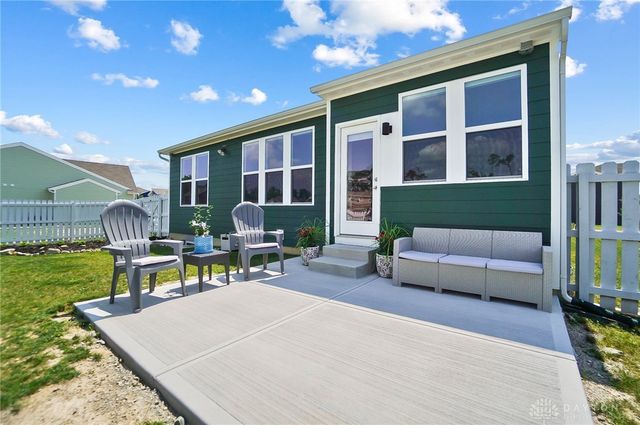 425 Snowdrop Drive, Yellow Springs Vlg, OH 45387