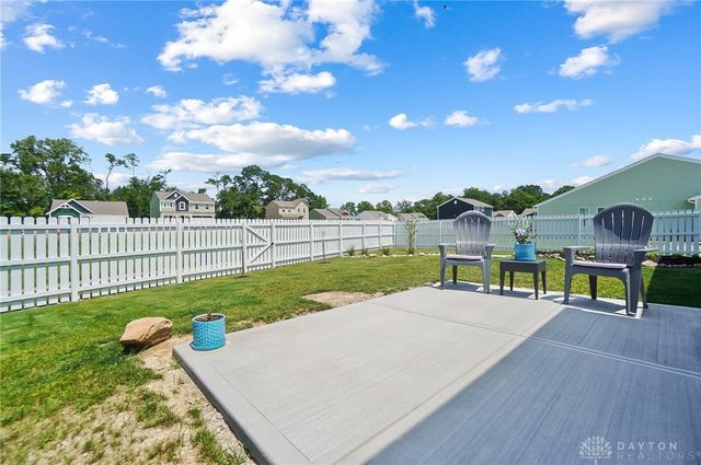 425 Snowdrop Drive, Yellow Springs Vlg, OH 45387