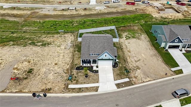 425 Snowdrop Drive, Yellow Springs Vlg, OH 45387