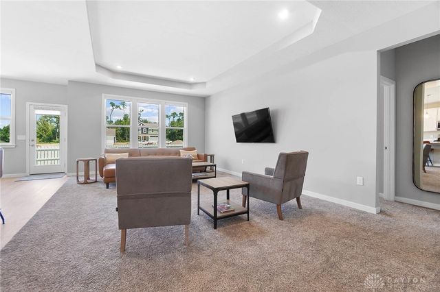 425 Snowdrop Drive, Yellow Springs Vlg, OH 45387