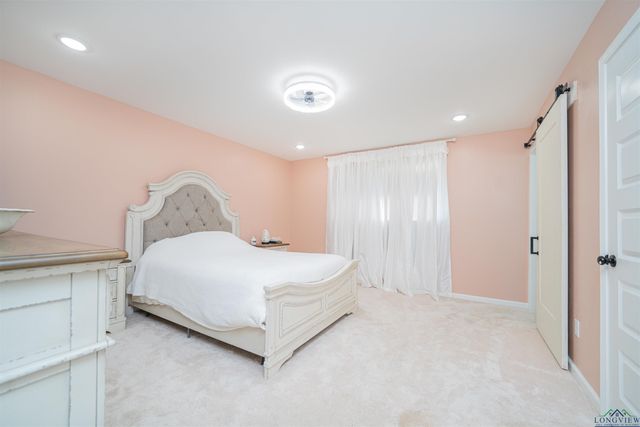 1404 E Leach, Kilgore, TX 75662