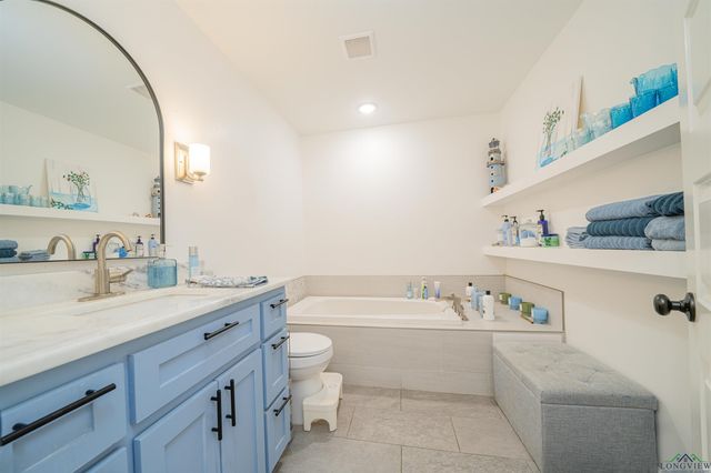 1404 E Leach, Kilgore, TX 75662