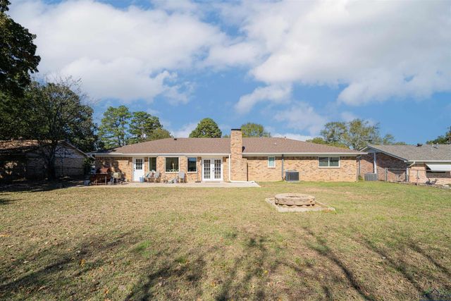 1404 E Leach, Kilgore, TX 75662