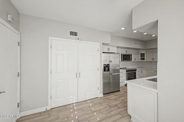 1843 E SARAH Lane, Tempe, AZ 85284