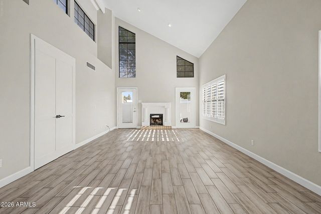 1843 E SARAH Lane, Tempe, AZ 85284