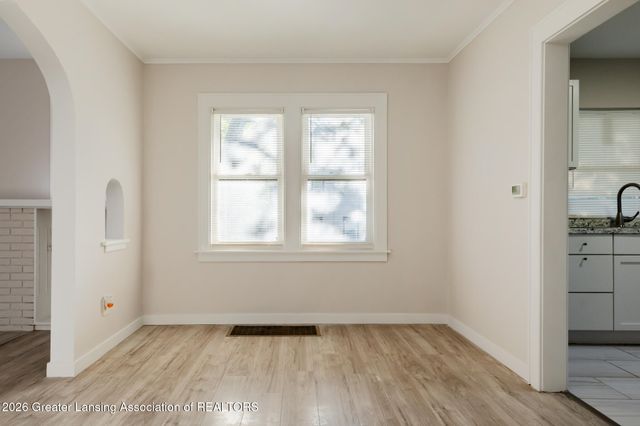 1446 E Oakland Avenue, Lansing, MI 48906