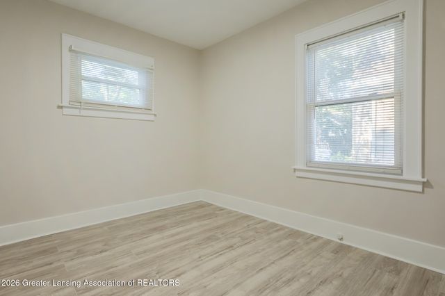 1446 E Oakland Avenue, Lansing, MI 48906