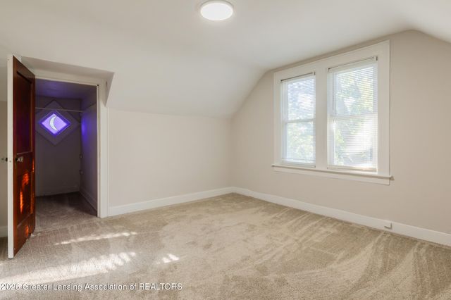 1446 E Oakland Avenue, Lansing, MI 48906