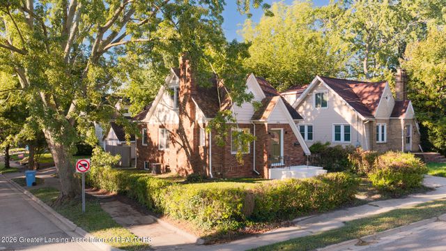 1446 E Oakland Avenue, Lansing, MI 48906