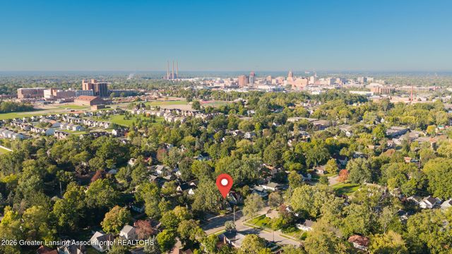 1446 E Oakland Avenue, Lansing, MI 48906