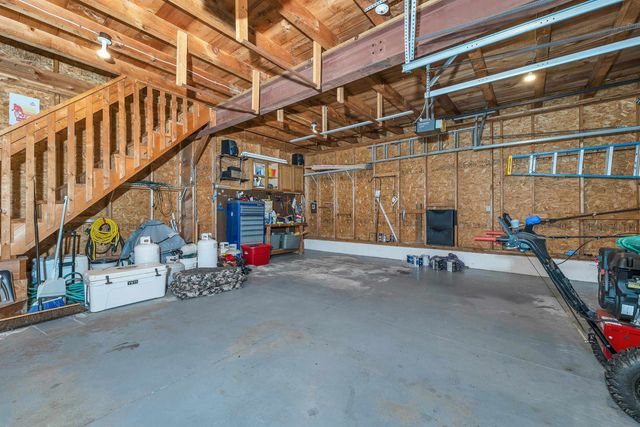 5 Concord Way, Rochester, NH 03867