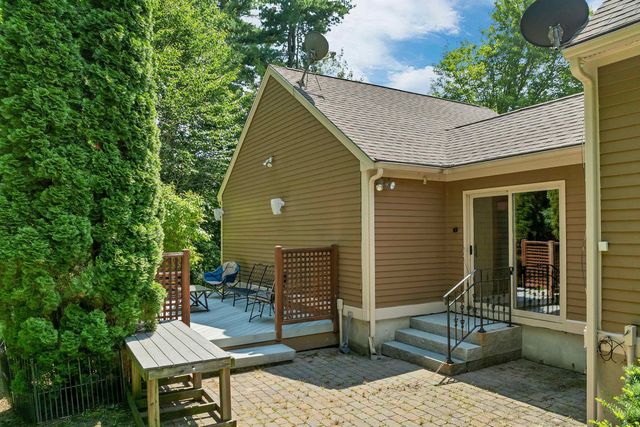 5 Concord Way, Rochester, NH 03867