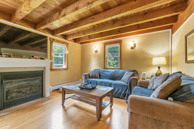 5 Concord Way, Rochester, NH 03867