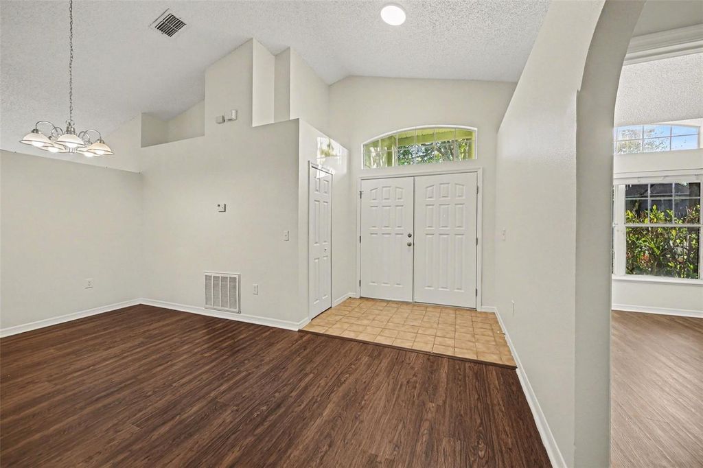 Image 2 of property listing at 4308 IVEYGLEN AVENUE, Orlando, FL 32826