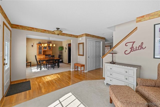 6521 White Oak, Hamburg, NY 14085