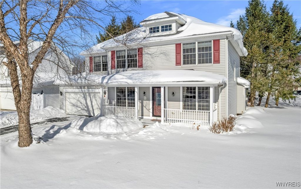 6521 White Oak, Hamburg, NY 14085