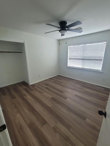 1212 Rebecca Drive, Pasadena, TX 77506