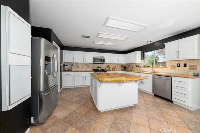 14395 Quail Court, Fontana, CA 92336