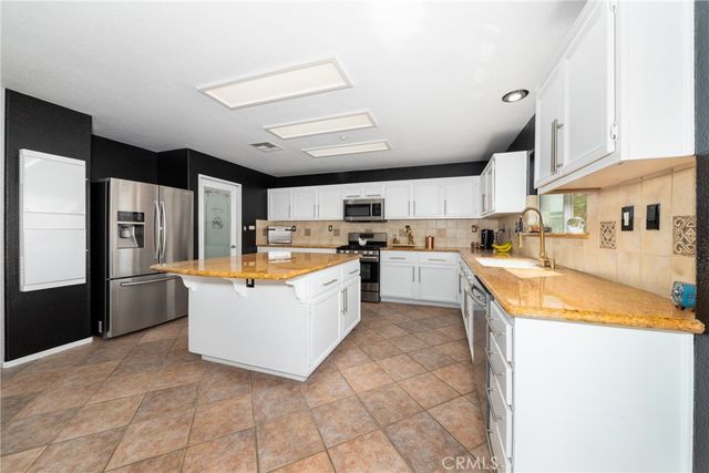 14395 Quail Court, Fontana, CA 92336