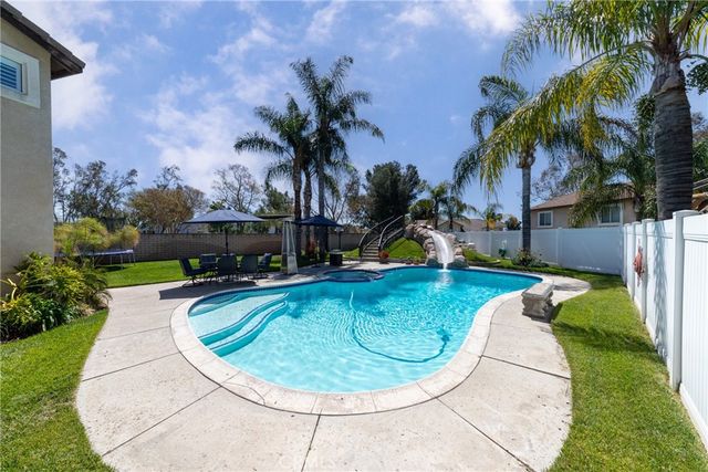 14395 Quail Court, Fontana, CA 92336