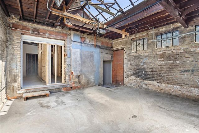 3636 N Ashland Avenue, Chicago, IL 60613