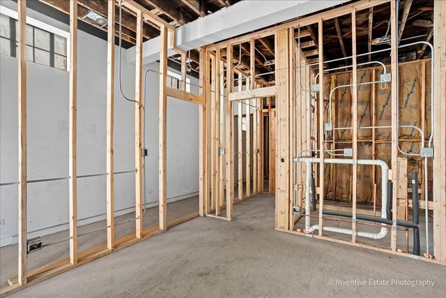 3636 N Ashland Avenue, Chicago, IL 60613