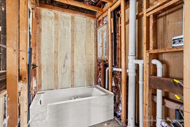 3636 N Ashland Avenue, Chicago, IL 60613