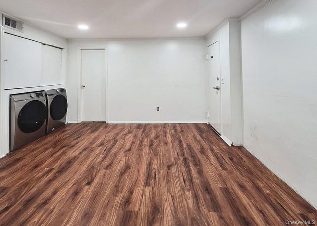 200 Hilton Avenue 66, Hempstead, NY 11550