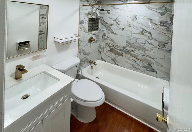 200 Hilton Avenue 66, Hempstead, NY 11550