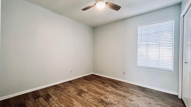 8813 Pineridge DR B, Austin, TX 78729