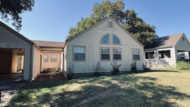 8813 Pineridge DR B, Austin, TX 78729