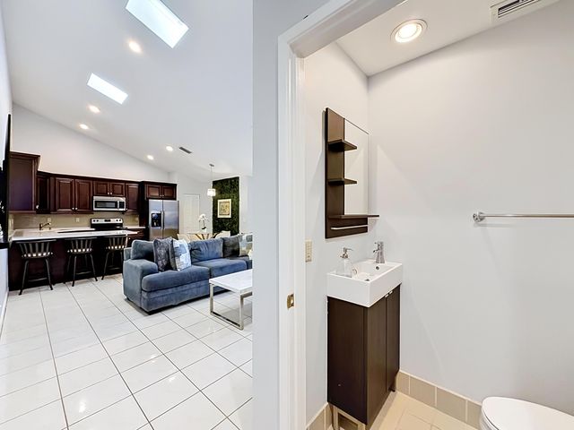9695 Boca Gardens Parkway B, Boca Raton, FL 33496