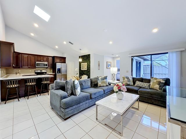 9695 Boca Gardens Parkway B, Boca Raton, FL 33496