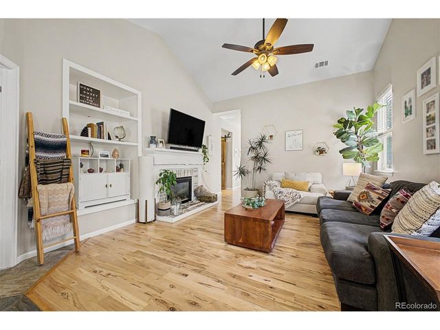 5194 S Shawnee St, Aurora, CO 80015