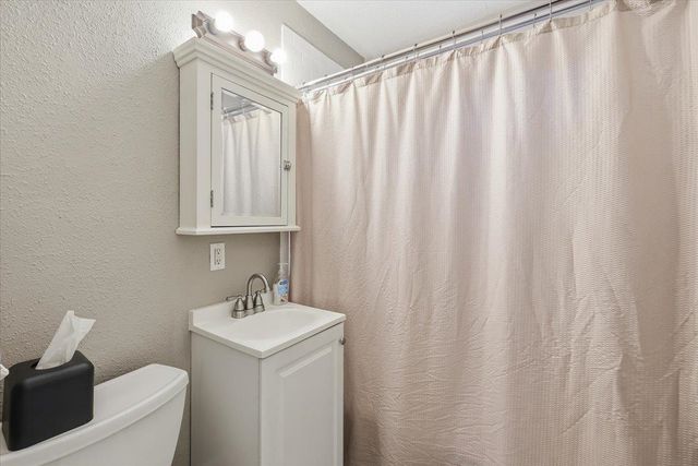 3105 W Rosamond Ave, Spokane, WA 99224